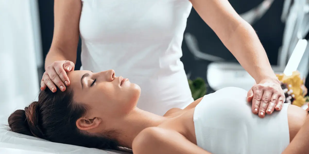 Exploring the Role of Reiki Healing: Chakras, Crystals & Massage