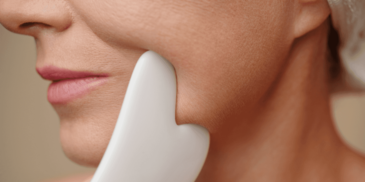 This 5-Minute Gua Sha Routine Changed How I Start My Mornings