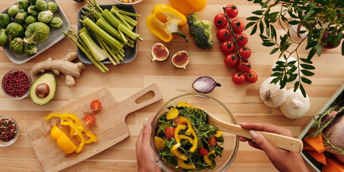 Effective SIBO diet strategies emphasize fundamental principles that synergize with your body's healing mechanisms rather than fighting against them.
